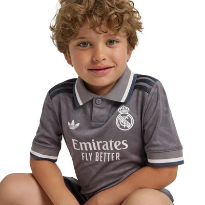 Conjunto Niños Real Madrid Tercera Equipacíon 2024/25 + 5 REGALOS 🎁